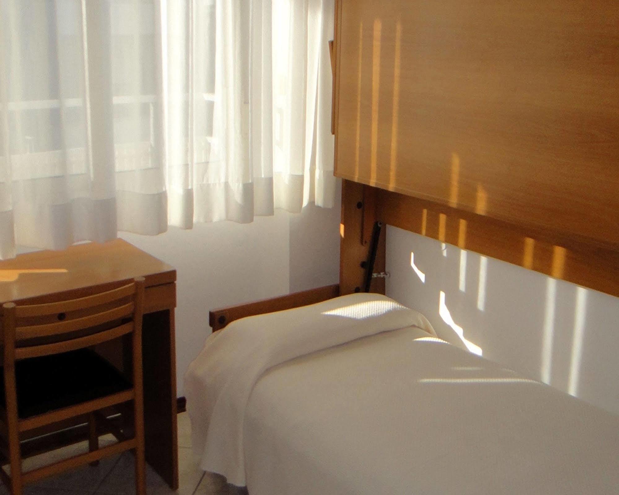 Hotel Caesar Bed And Breakfast Milano Marittima Ngoại thất bức ảnh