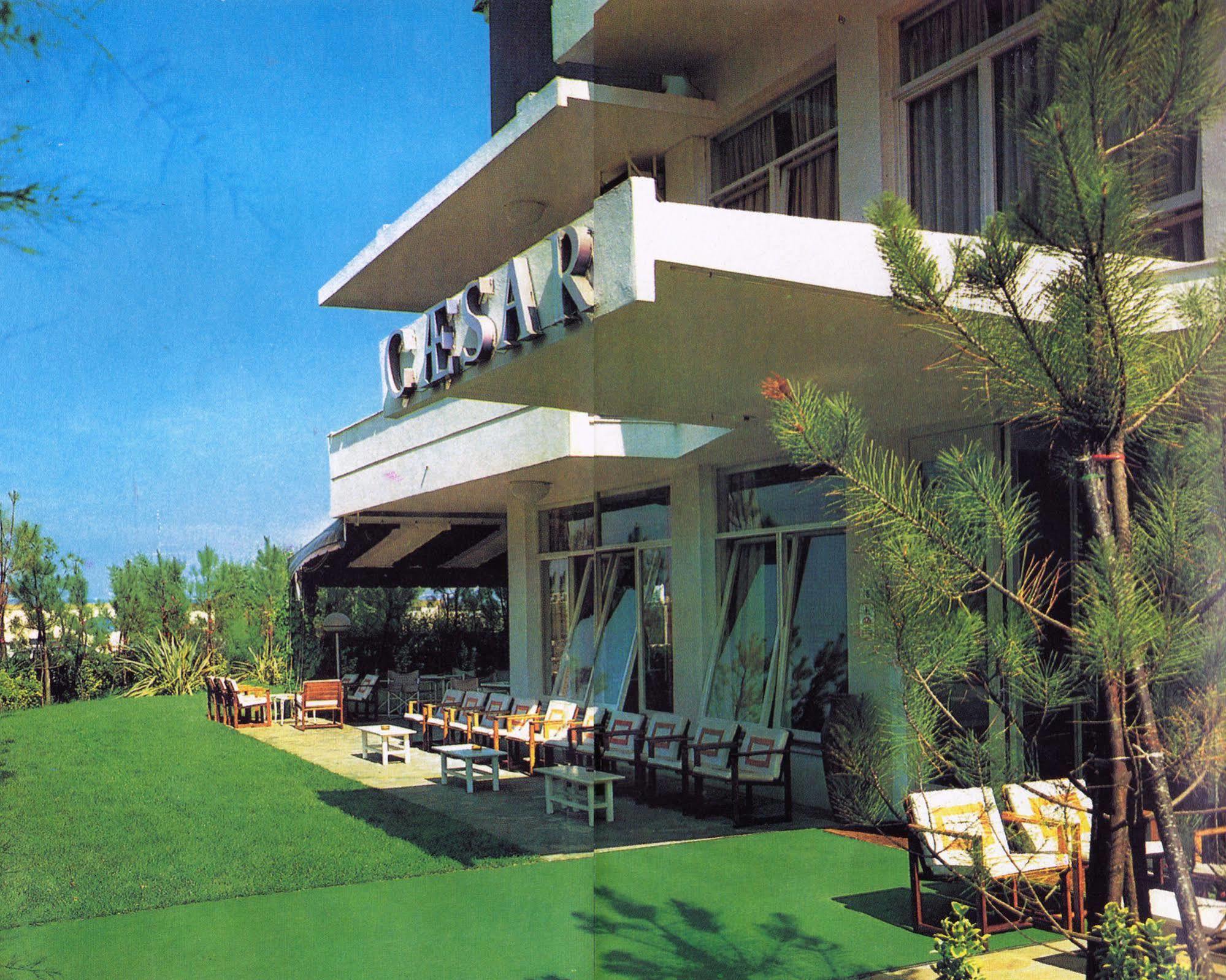 Hotel Caesar Bed And Breakfast Milano Marittima Ngoại thất bức ảnh
